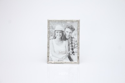 STAINLESS FRAME WITH BAMBOO DESIGN 13X18